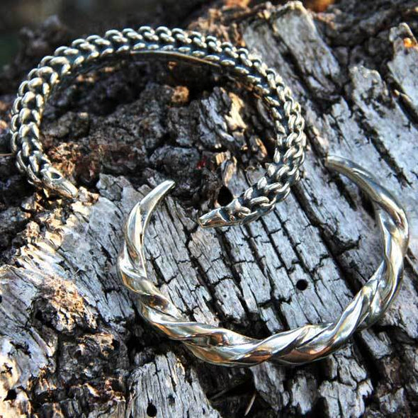 Freyja Woven Cuff